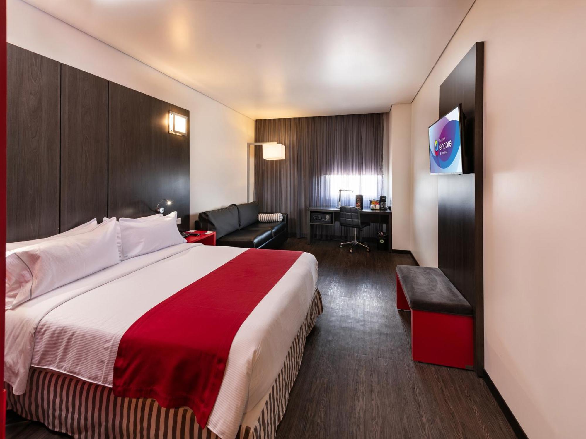 Ramada Encore By Wyndham Puebla de Zaragoza Esterno foto